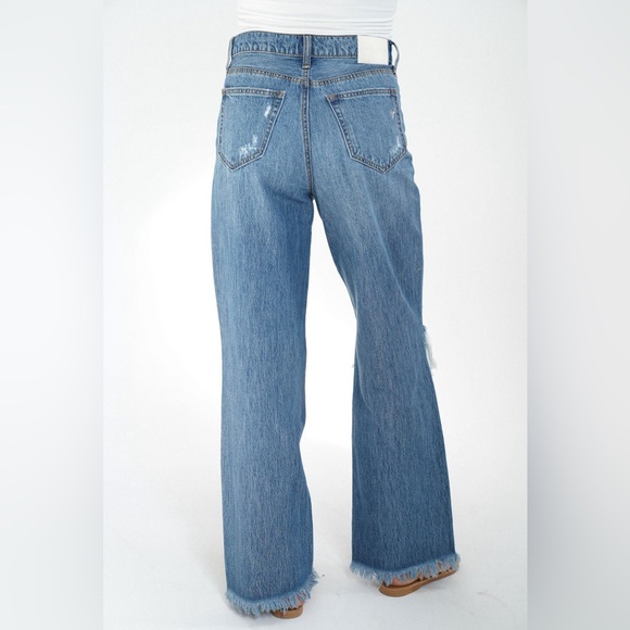 NEW CJLA Malibu Wide Leg Jeans, Medium Wash Size 7 - Picture 3 of 6